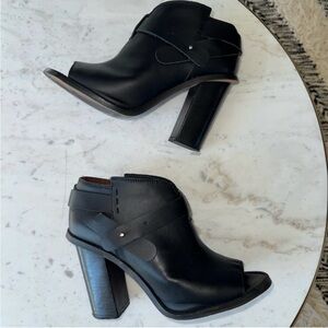Elegant Black Heeled Boots